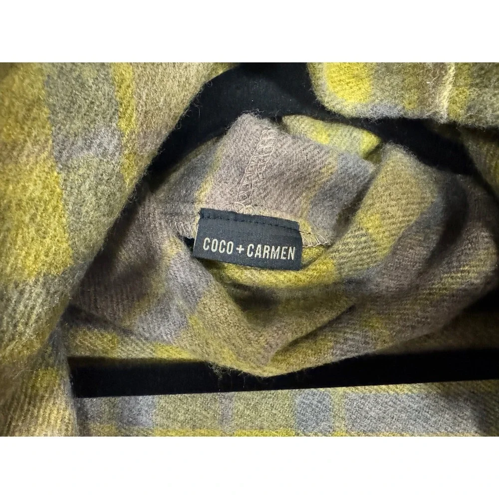 Coco + Carmen Hooded Poncho Wrap Plaid Green Yellow Brown Fringed One Size - Picture 3 of 4